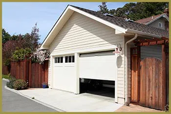Metro Garage Doors Cambria Heights, NY 347-436-8954 - serv-sid-res-gdr-19m